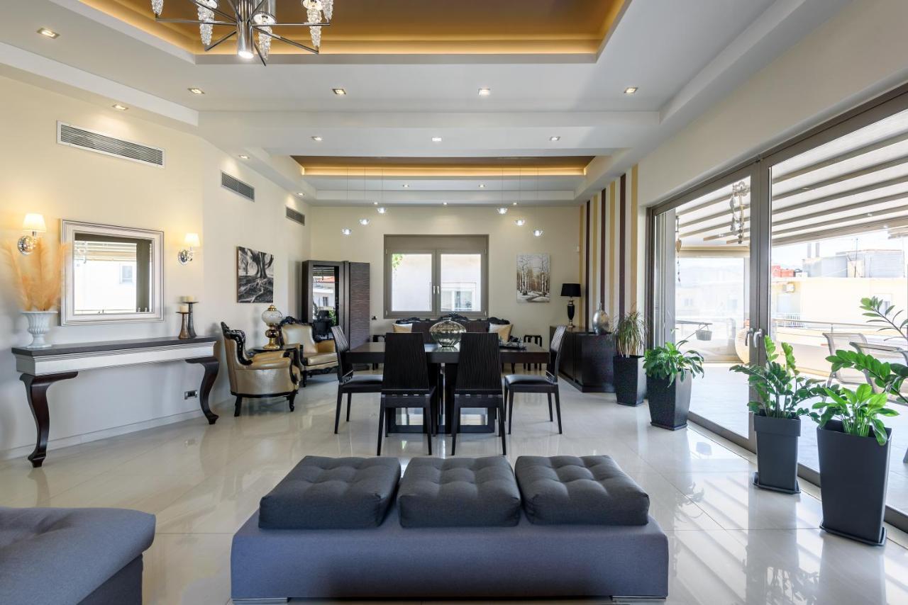 Luxury Villa In City Center With Rooftop Swimming Pool Chania  Exterior photo