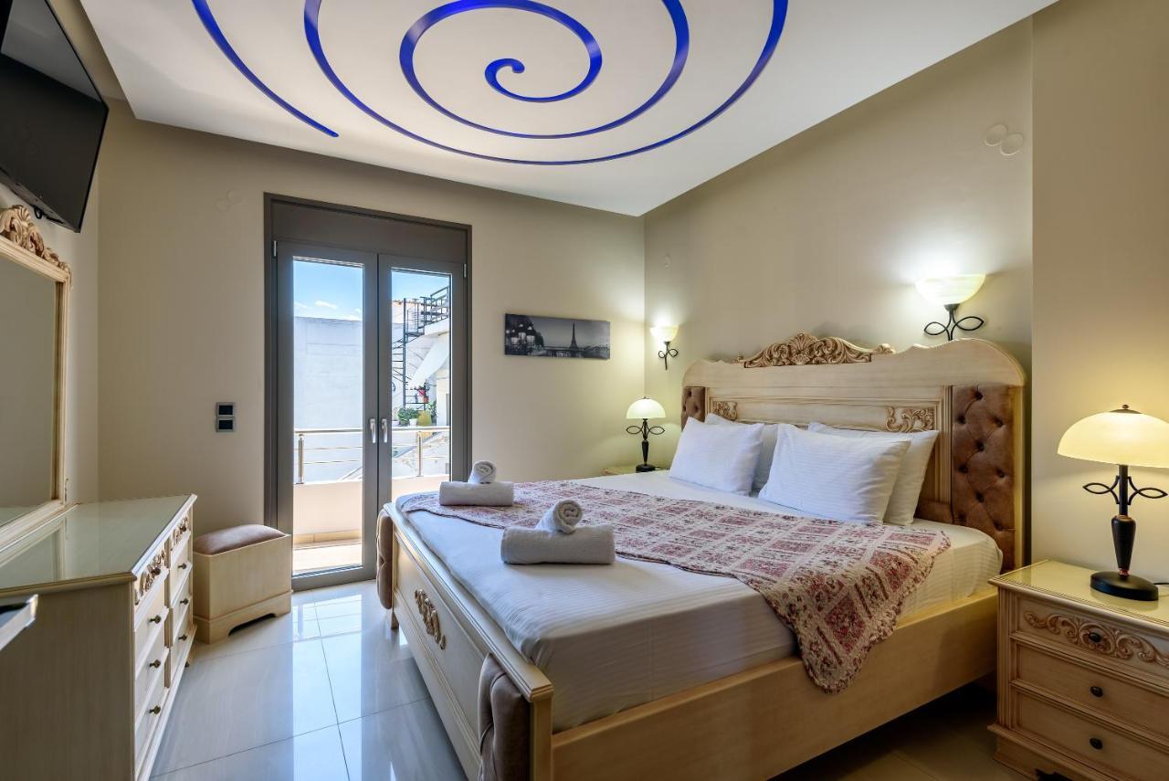 Luxury Villa In City Center With Rooftop Swimming Pool Chania  Exterior photo