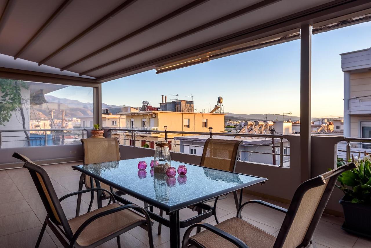 Luxury Villa In City Center With Rooftop Swimming Pool Chania  Exterior photo